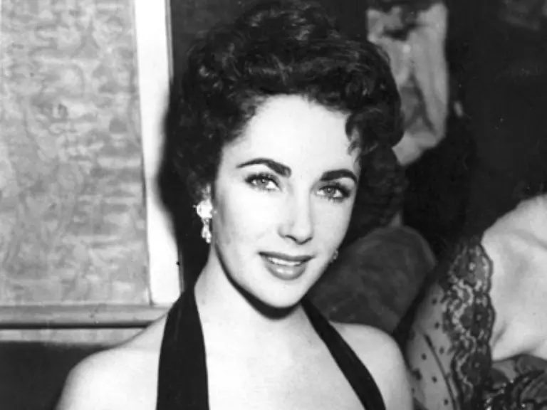 Ihre-Augen-seien-zu-alt-befindet-das-Universal-Studio