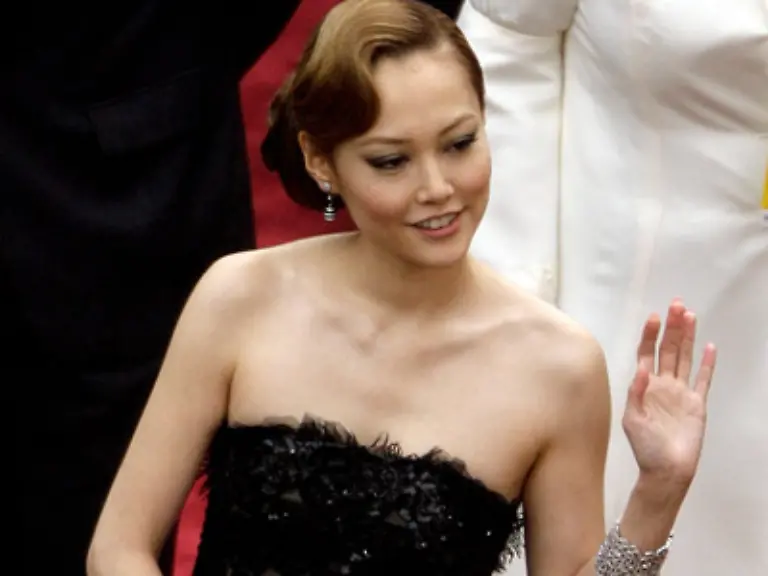 Genauso-wie-Rinko-Kikuchi-Die-Babel-Schauspielerin-hat-noch-eine-grosse-Karriere-vor-sich