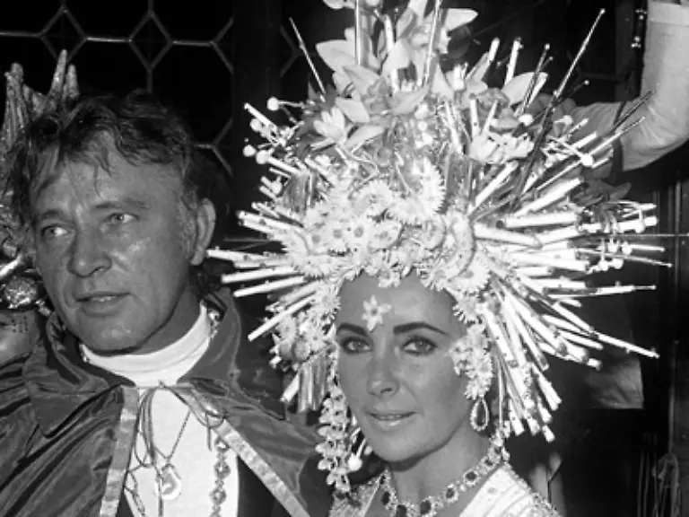 Ihr-spaeterer-Doppel-Ehemann-Richard-Burton-nannte-sie-allerdings-in-aller-Oeffentlichkeit-auch-fette-Wachtel
