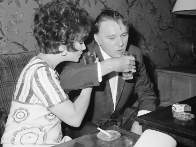 Noch-heute-trage-ich-seinen-Ring-Er-war-meine-ganz-grosse-Liebe-sagt-die-Diva