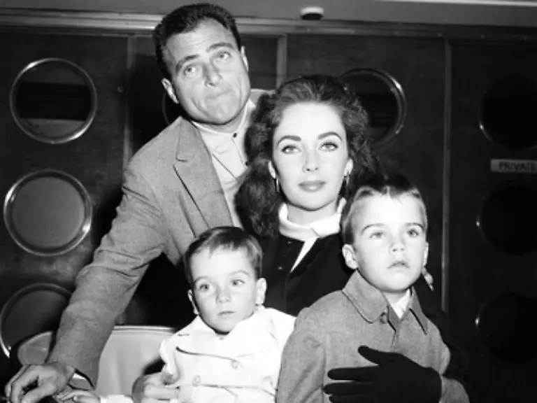 und-somit-in-den-50er-und-60er-Jahren-vorgemacht-was-die-Stars-von-heute-ebenfalls-in-die-Schlagzeilen-bringt