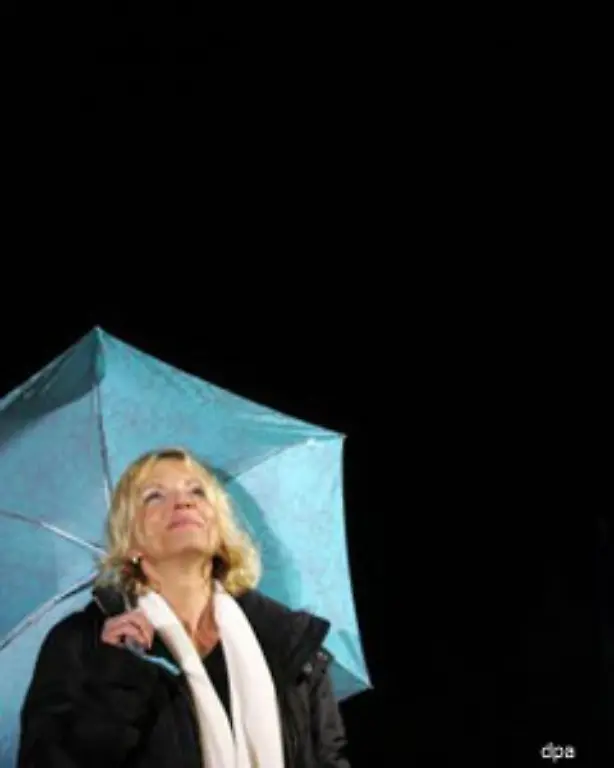 Besonders-wenn-das-Wetter-nicht-mitspielt-und-der-Himmel-von-Wolken-verhangen-ist-In-weiten-Teilen-Deutschlands-ist-das-am-4-Maerz-2007-der-Fall-gewesen