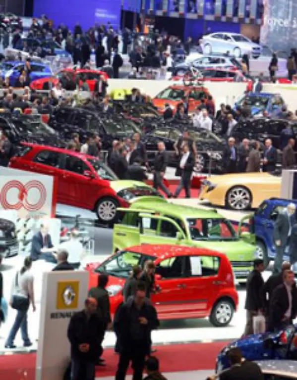 haben-die-Autobauer-erstmals-eine-grosse-Buehne-um-zu-zeigen