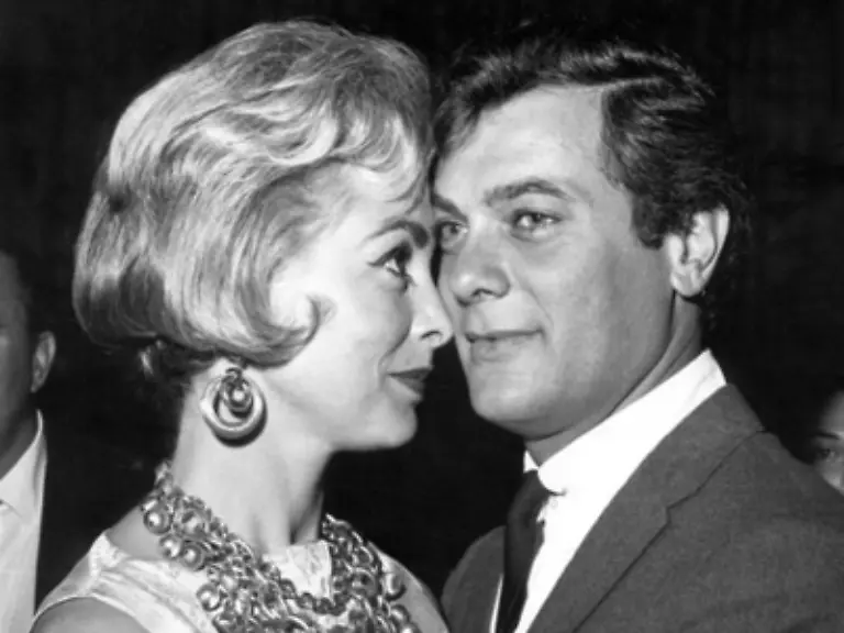 und-die-bekannte-Mama-die-unter-der-Dusche-mit-einem-ohrenbetaeubenden-Schrei-in-Psycho-bekannt-wurde-mit-dem-nicht-minder-erfolgreichen-Vater-von-Jamie-Tony-Curtis