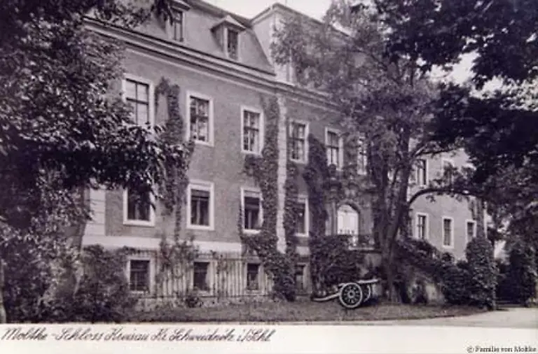 In-wirtschaftlichen-Fragen-dachte-der-Besitzer-des-Familiengutes-im-niederschlesischen-Kreisau-eher-sozialdemokratisch