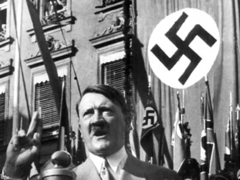 Ausserdem-fuerchtete-er-eine-neue-Dolchstosslegende-Die-Ermordung-Hitlers-wuerde-fuer-die-Niederlage-Deutschlands-verantwortlich-gemacht