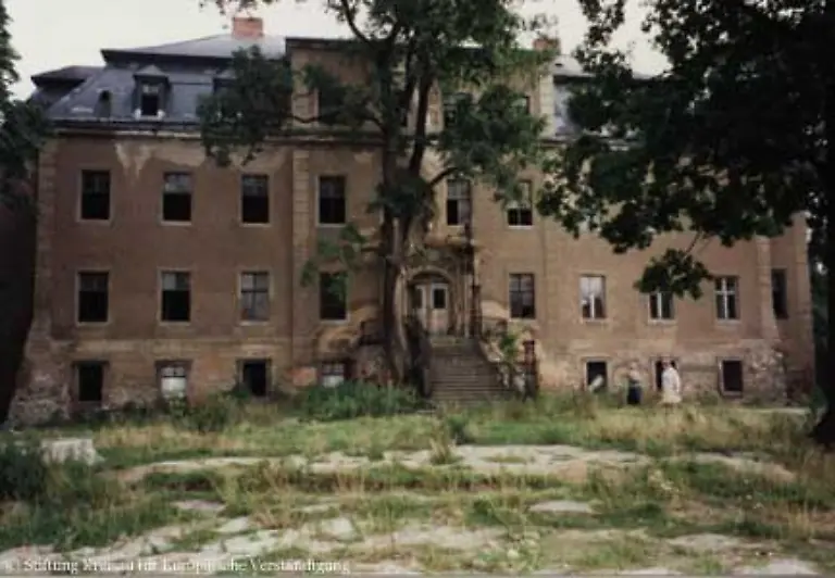 Das-fruehere-Kreisau-der-Ort-wichtiger-Treffen-der-deutschen-Widerstandsgruppe-Kreisauer-Kreis-liegt-heute-in-Polen-und-heisst-Krzyzowa