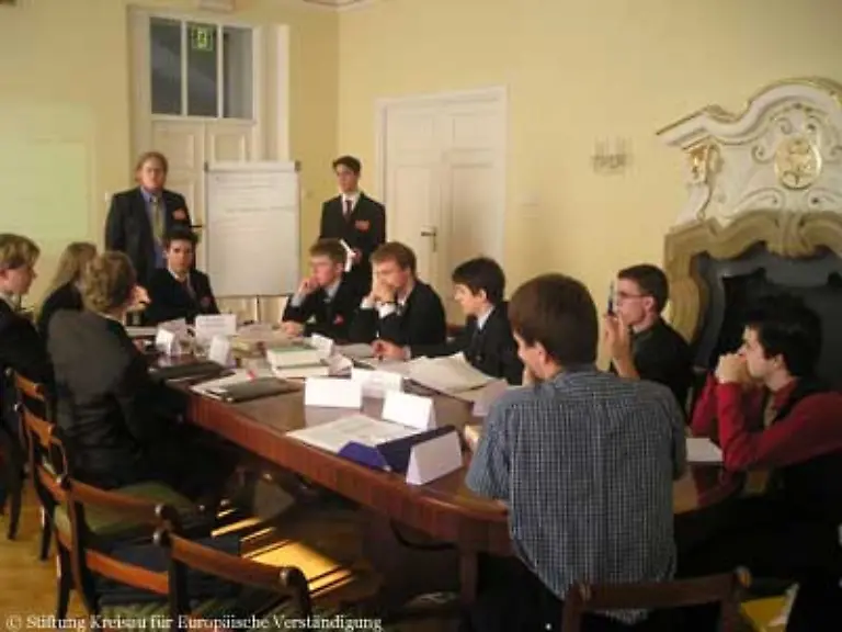 Traeger-dieser-Projekte-in-Krzyzowa-ist-die-Stiftung-Kreisau-fuer-Europaeische-Verstaendigung