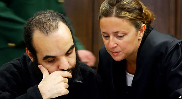 Artikel-10-Jeder-hat-bei-der-Feststellung-seiner-Rechte-und-Pflichten-sowie-bei-einer-gegen-ihn-erhobenen-strafrechtlichen-Beschuldigung-in-voller-Gleichheit-Anspruch-auf-ein-gerechtes-und-oeffentliches-Verfahren