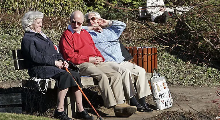 Artikel-25-1-Jeder-hat-das-Recht-auf-einen-Lebensstandard-der-seine-und-seiner-Familie-Gesundheit-und-Wohl-gewaehrleistet