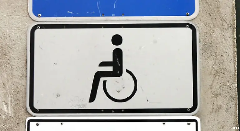 Krankheit-Invaliditaet-oder-Verwitwung-im-Alter-sowie-bei-anderweitigem-Verlust-seiner-Unterhaltsmittel-durch-unverschuldete-Umstaende