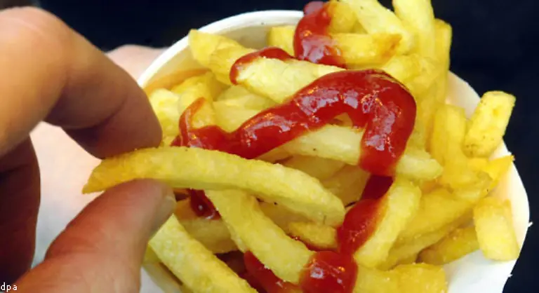 Egal-ob-Kantine-Fast-Food-Hausmannskost-oder-Edelrestaurant-Kartoffeln-gehoeren-zu-jeder-Art-Kueche-dazu-Dennoch-geht-der-Verbrauch-von-Kartoffeln-in-Deutschland-schon-seit-Jahren-zurueck