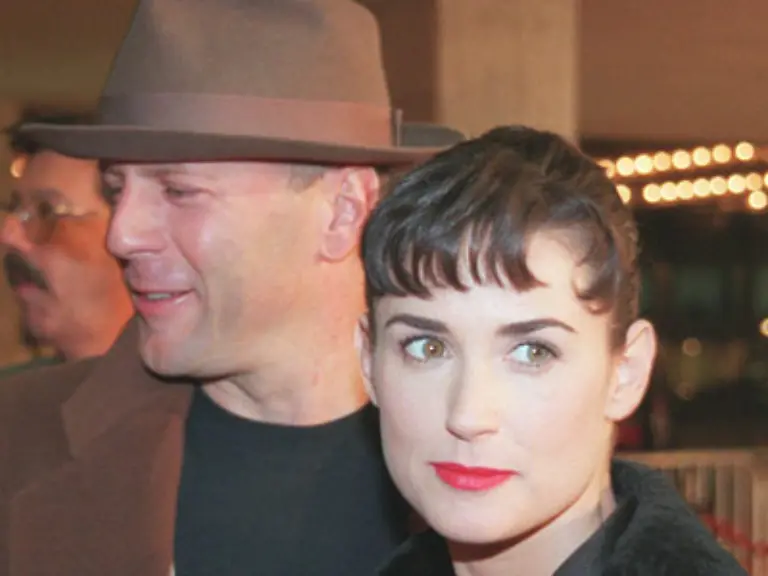 brachte-Demi-es-dann-im-Jahr-1996-auf-glatte-12-5-Millionen-Gage-fast-schon-ein-Skandal