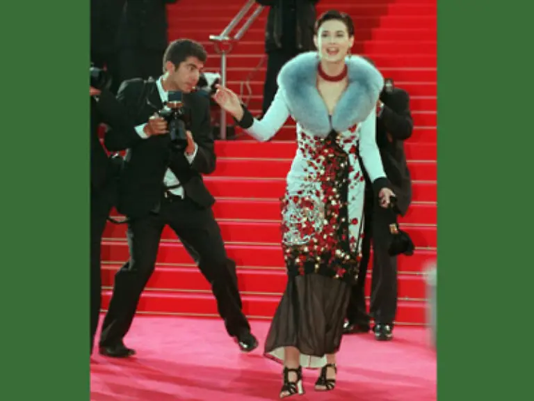 nahm-Strip-Nachhilfe-fuer-Striptease-und-sorgte-damit-fuer-mehr-Spektakel-als-wahre-Schauspielkunst