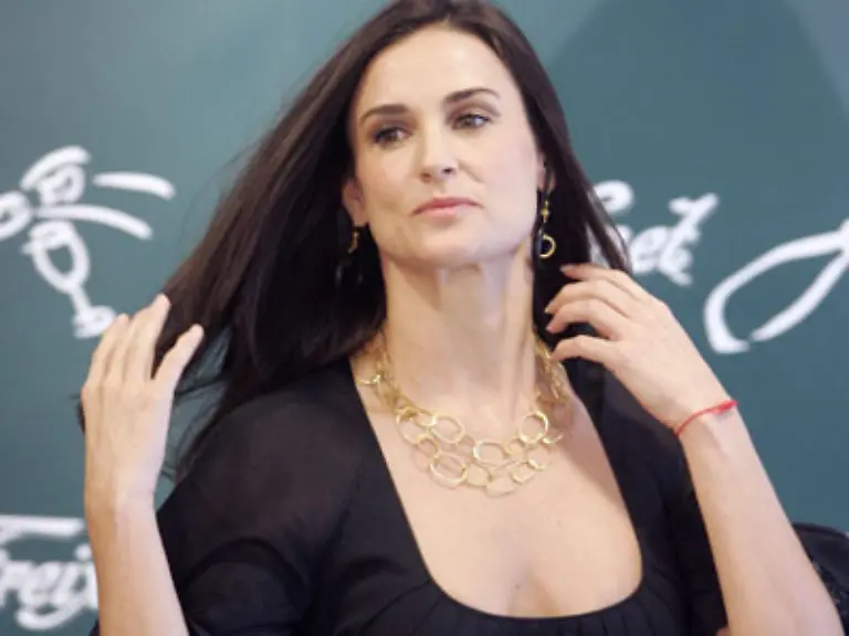 Dafuer-zog-sie-sich-mit-ihren-Kindern-aufs-Land-zurueck