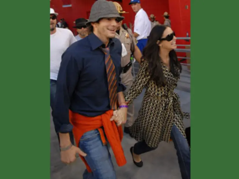 und-so-sind-sie-der-lebende-Beweis-dafuer-dass-Liebe-und-Familie-auch-in-Hollywood-klappen-koennen