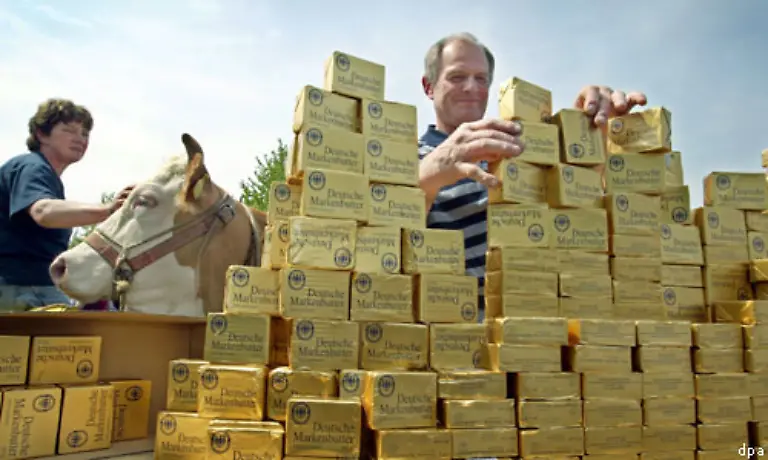 Die-Subventionen-fuehren-in-den-siebziger-und-achtziger-Jahren-zu-den-beruehmten-Milchseen-und-Butterbergen-Noch-heute-ist-der-Agrarhaushalt-der-weitaus-groesste-Posten-im-EU-Etat