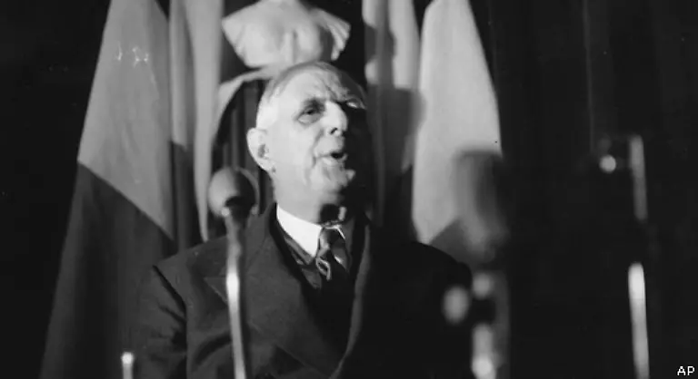 Zurueck-in-die-sechziger-Jahre-Die-Zeit-zwischen-1963-und-1966-ist-von-der-Blockadepolitik-Frankreichs-gepraegt-1963-lehnt-Charles-de-Gaulle-den-britischen-Aufnahmeantrag-ab-1965-zieht-Frankreich-aus-Protest-gegen-Mehrheitsentscheidungen-seinen-Vertreter-im-Ministerrat-ab