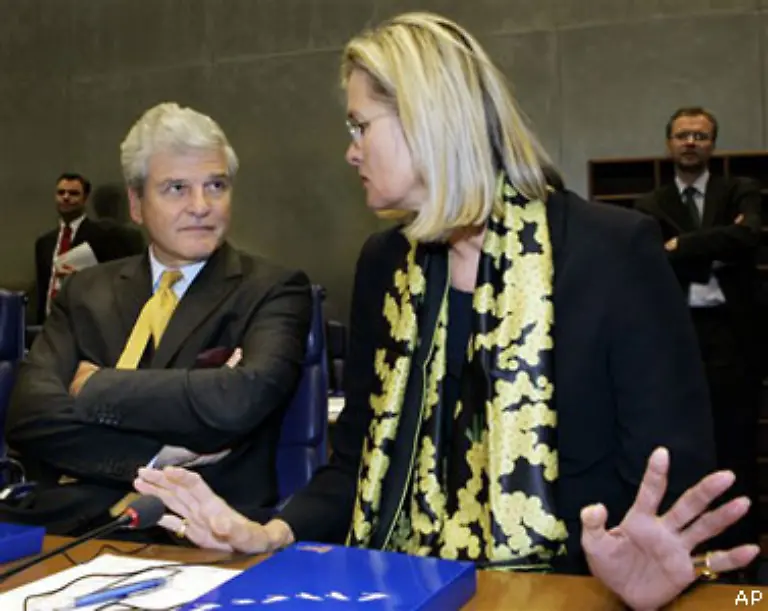 ob-die-EU-die-Aufnahme-wirtschaftlich-und-politisch-verkrafte-Das-jedoch-ist-eine-politische-Entscheidung-ein-Nein-ist-damit-jederzeit-moeglich-Als-fruehest-moeglicher-Beitrittstermin-wird-das-Jahr-2015-festgelegt