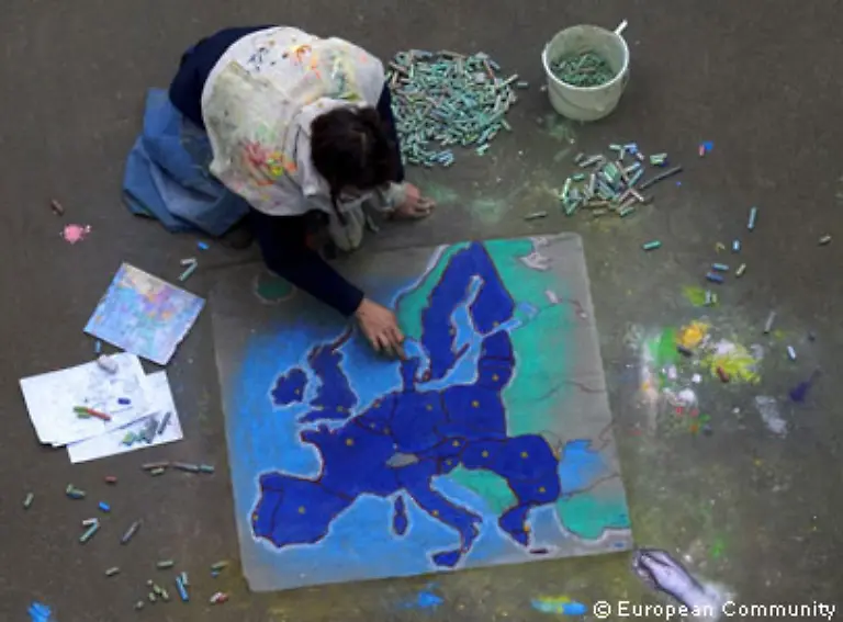 Die-vorerst-letzten-Beitritte-finden-am-1-Januar-2007-statt-Seither-gehoeren-auch-Bulgarien-und-Rumaenien-zur-EU