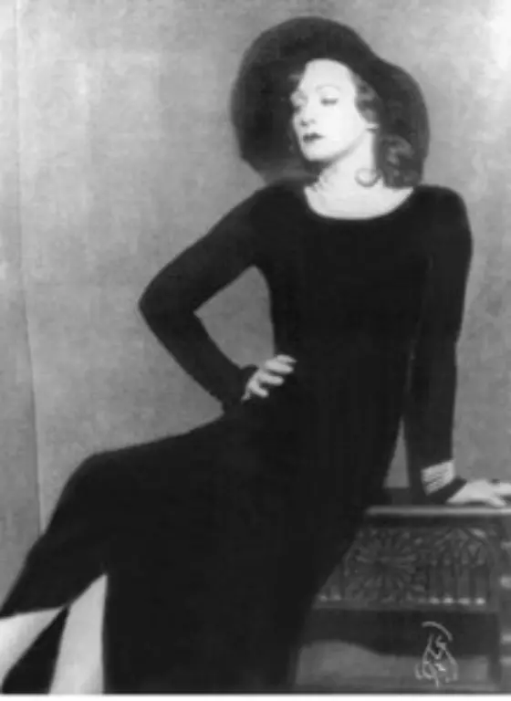 Vor-100-Jahren-am-15-Maerz-1907-wird-Zarah-Leander-als-Sara-Stina-Hedberg-in-Schweden-geboren-Schon-als-Vierjaehrige-nimmt-sie-Geigen-und-Klavierunterricht