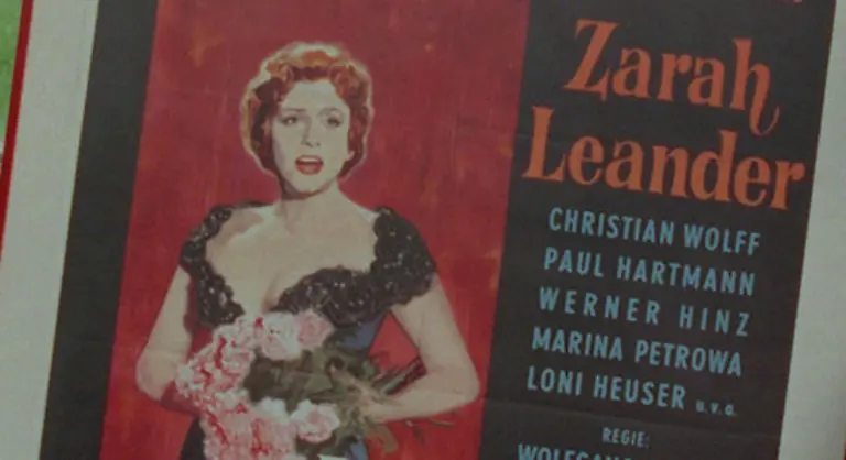 1979-verabschiedet-sich-die-Diva-von-der-Buehne-und-begibt-sich-auf-ihr-Landgut-nach-Loenoe