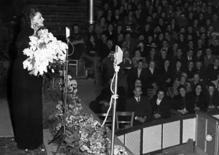 Was-ihre-Vergangenheit-als-Hitlers-und-Goebbels-Darling-betrifft-vermittelt-sie-ein-notorisch-gutes-Gewissen-so-Jacobi