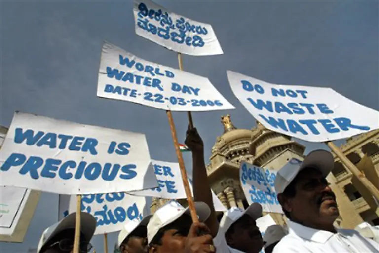 Denn-die-Erde-ist-im-Wasserstress-Der-Wasserverbrauch-ist-in-den-vergangenen-100-Jahren-weltweit-drastisch-angestiegen