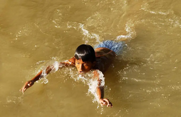 Damit-sind-lediglich-0-3-Prozent-der-Suesswasservorraete-und-lediglich-0-0075-Prozent-allen-Wassers-relativ-leicht-zugaenglich