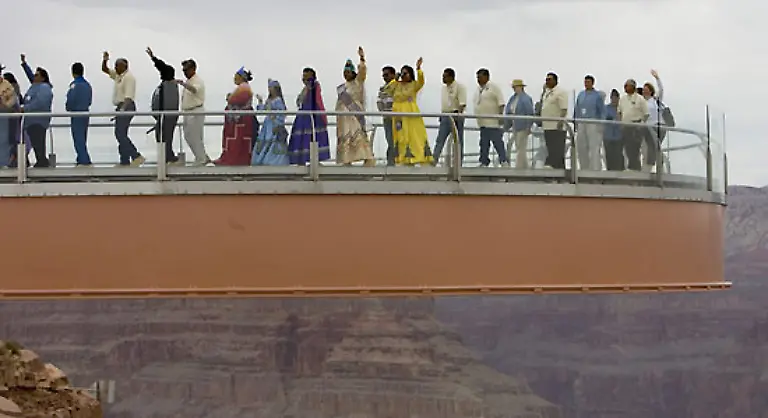 Der-Skywalk-wurde-in-einer-festlichen-Zeremonie-eingeweiht