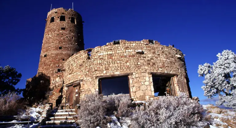 1919-wurde-er-als-Nationalpark-unter-Schutz-gestellt-Auf-dem-Foto-sieht-man-einen-Aussichtsturm-aus-dem-Jahr-1932