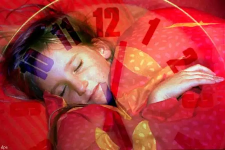 Zeitsensiblere-Menschen-sollten-bei-der-Zeitumstellung-von-der-Winterzeit-auf-die-Sommerzeit-tolerant-mit-ihrer-Inneren-Uhr-umgehen-und-deren-langsame-Umstellung-respektieren
