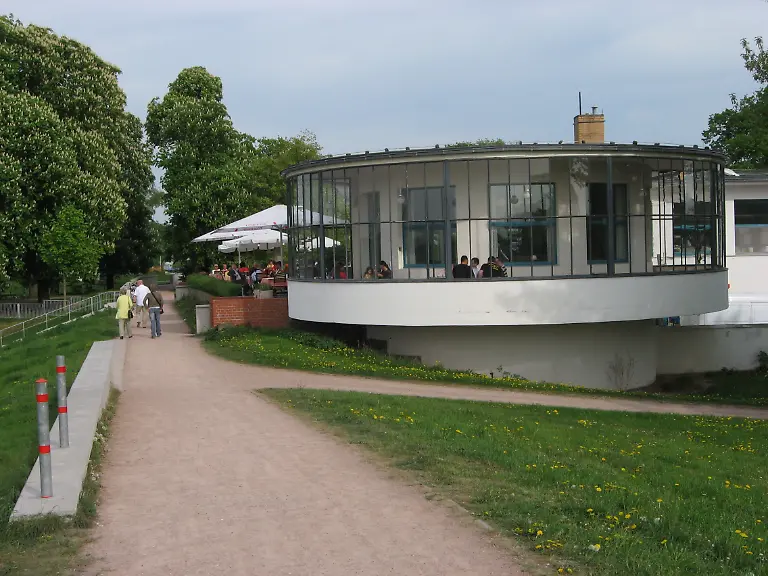 Kornhaus-Dessau-Bauhaus