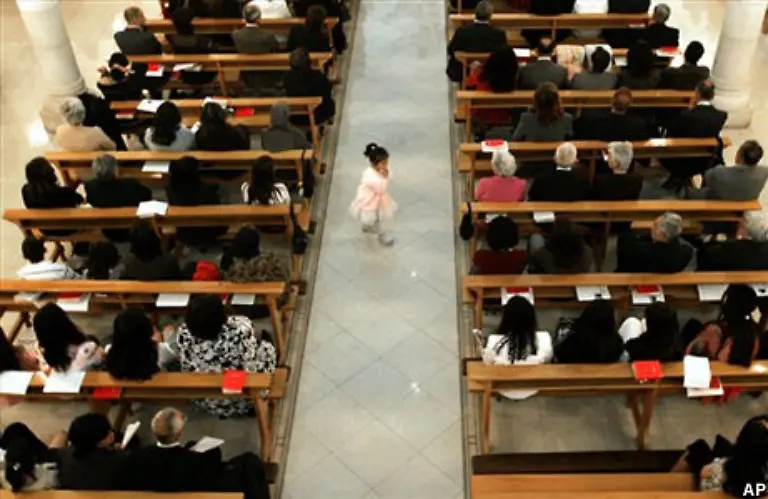 tatsaechlich-sind-rund-drei-Prozent-der-Palaestinenser-Christen-Etwa-die-Haelfte-von-ihnen-wiederum-ist-Anhaenger-der-griechisch-orthodoxen-Glaubenslehre