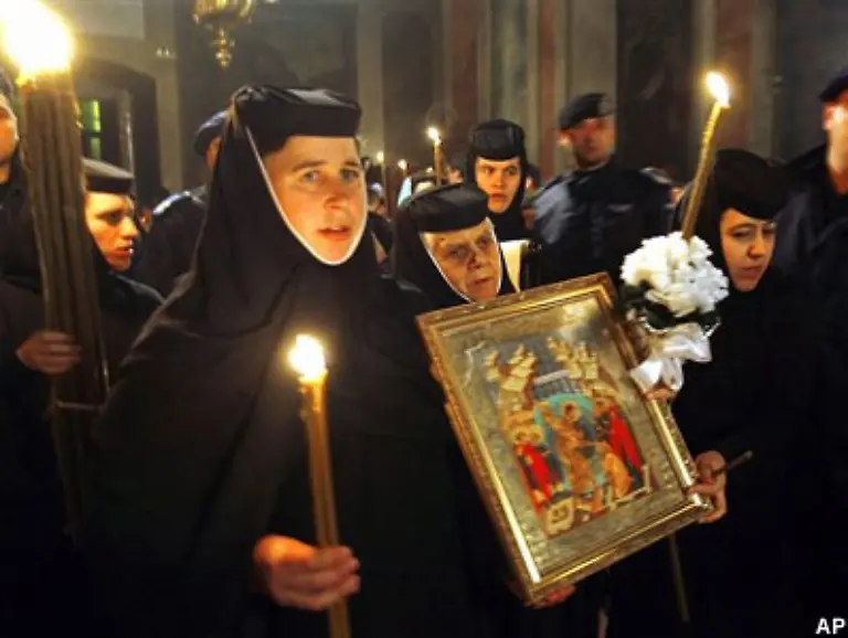 Die-staerkste-Gruppe-stellt-die-rumaenisch-orthodoxe-Kirche-aber-auch-Protestanten-und-die-roemisch-katholische-Konfession-sind-vertreten