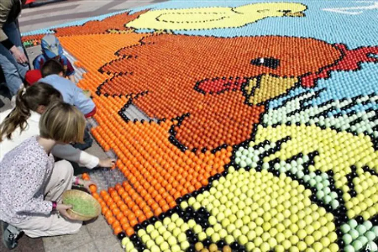 sondern-in-der-Schweiz-Aus-insgesamt-31-200-Eiern-entstand-in-Lausanne