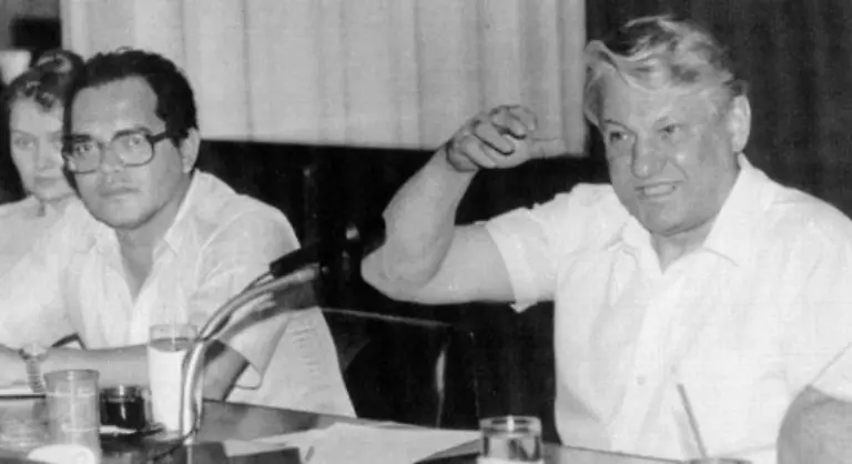 und-trat-schon-bald-in-die-Kommunistische-Partei-ein