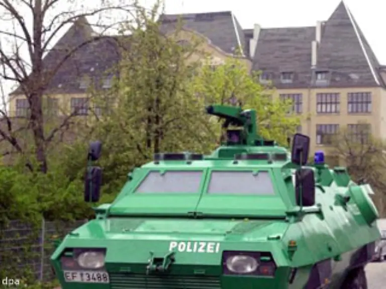 Ein-schwerbewaffnetes-Sondereinsatzkommando-wurde-hinzugezogen