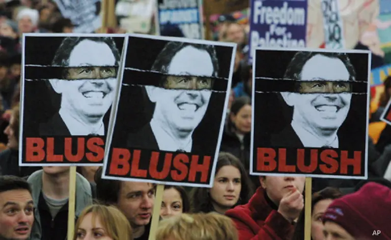Nie-ist-Blair-den-Ruf-losgeworden-ein-Schosshund-von-Bush-zu-sein