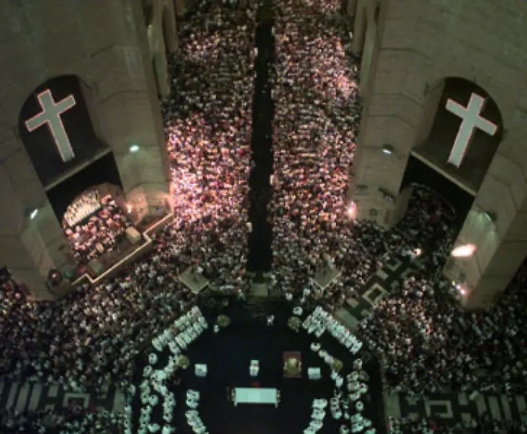 Den-Brasilianerinnen-und-Brasilianern-fehlt-schliesslich-nicht-der-Glaube-98-Prozent-der-Brasilianer-glauben-an-Gott-Viel-eher-fehlt-der-katholischen-Kirche-der-richtige-Zugang-zu-ihren-Schaefchen