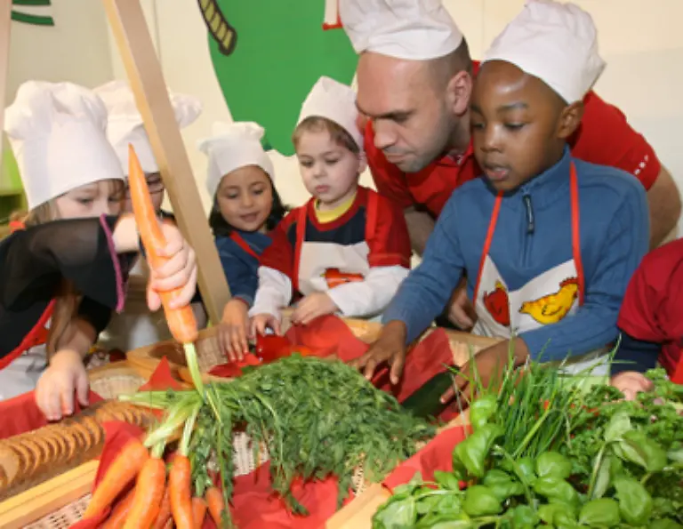 Binden-Sie-Ihre-ganze-Familie-ein-denn-Gesundheitserziehung-soll-natuerlich-im-Kindesalter-beginnen