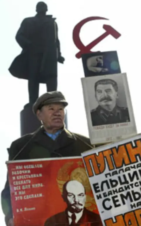 Seit-November-2001-herrscht-in-Norilsk-wie-in-90-anderen-geschlossenen-Staedten-in-Russland-Besuchsverbot-fuer-Auslaender