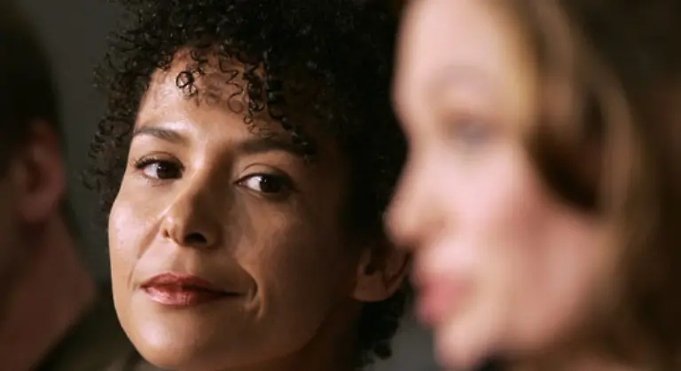 Der-Film-basiert-auf-dem-gleichnamigen-Buch-der-Witwe-Mariane-Pearl-die-von-Jolie-gespielt-wird-A-Mighty-Heart-laeuft-in-Cannes-im-offiziellen-Wettbewerb-ausser-Konkurrenz-Er-soll-am-18-Oktober-in-die-Kinos-kommen