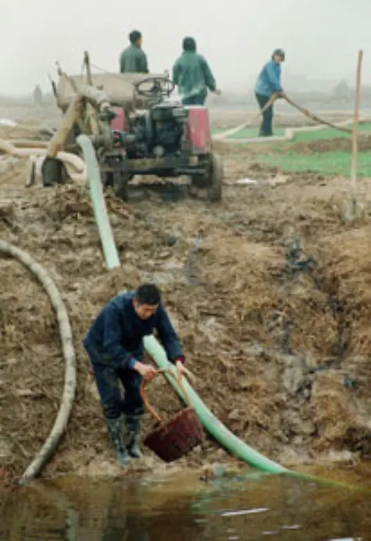 Wasser-ist-so-stark-rationiert-dass-sogar-die-Hauptstadt-der-Provinz-Shanxi-Wasser-nur-fuer-ein-paar-Stunden-am-Tag-erhaelt