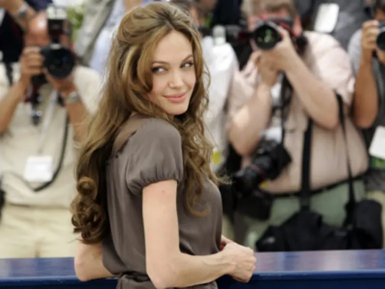 Ein-kleines-bisschen-Sorgen-machen-wir-uns-aber-doch-Angelina-ist-so-duenn-geworden