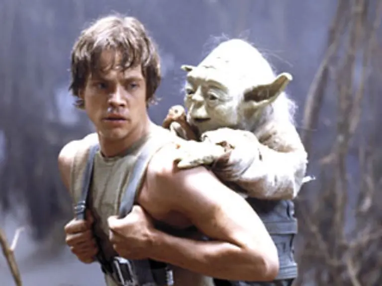 Waehrend-des-Trainings-sieht-er-in-der-Zukunft-seine-Freunde-in-die-Haende-des-Imperiums-fallen-Lando-Calrissian-hat-sie-verraten-Han-wird-von-Vader-in-Karbonit-eingeforen-und-dem-Kopfgeldjaeger-Boba-Fett-uebergeben-Luke-eilt-trotz-Yodas-Warnung-nach-Bespin