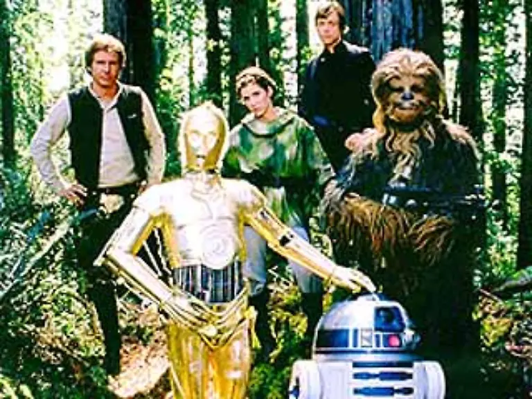 Luke-laesst-sich-von-Vader-ergreifen-da-er-hofft-seinen-Vater-von-der-dunkeln-Seite-erretten-zu-koennen-Vader-fuehrt-ihn-jedoch-zum-Imperator-Dieser-hat-die-Rebellen-bewusst-in-die-Falle-gelockt-um-sie-endgueltig-zu-vernichten-Er-wird-Luke-umdrehen-oder-toeten