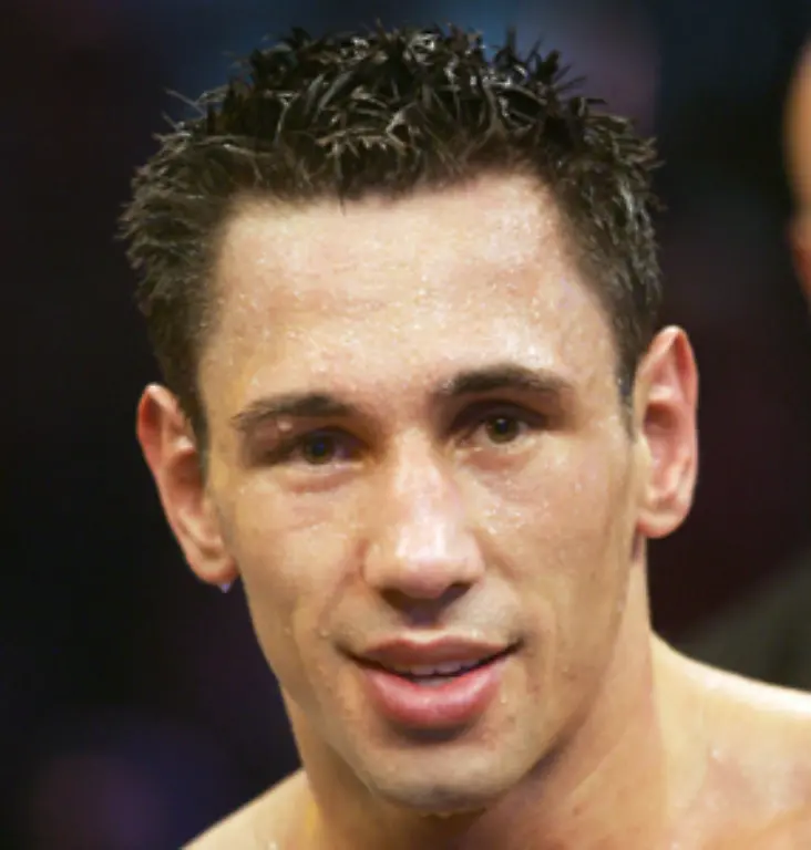 Haare-uebernehmen-zudem-die-Feuchtigkeitsregulierung-Die-Haut-ist-mit-Schweissdruesen-uebersaet-Ueberschuessige-Feuchtigkeit-wird-von-den-Haaren-auf-der-Haut-absorbiert