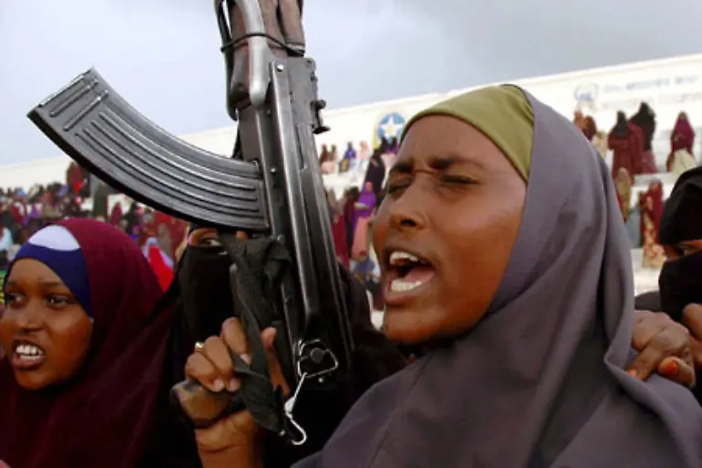 Ein-weiterer-Tod-Bringer-Kriege-und-Konflikte-Somalia-Kongo-Simbabwe-Aethiopien-Ruanda-Sierra-Leone-Sudan-Eine-endlose-Reihe-Kein-anderer-Kontinent-hat-in-der-neueren-Geschichte-so-viel-Gewalt-erlebt