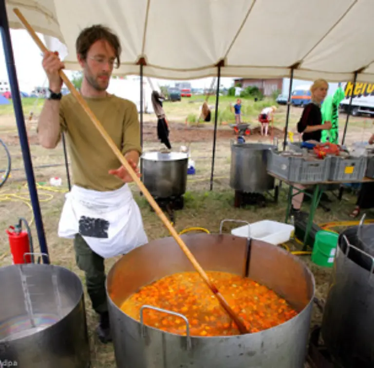 Zwischen-den-Sitzungen-gab-es-nicht-nur-bei-den-Staats-und-Regierungschefs-von-Deutschland-England-Frankreich-Italien-Kanada-den-USA-Japan-und-Russland-gutes-Essen